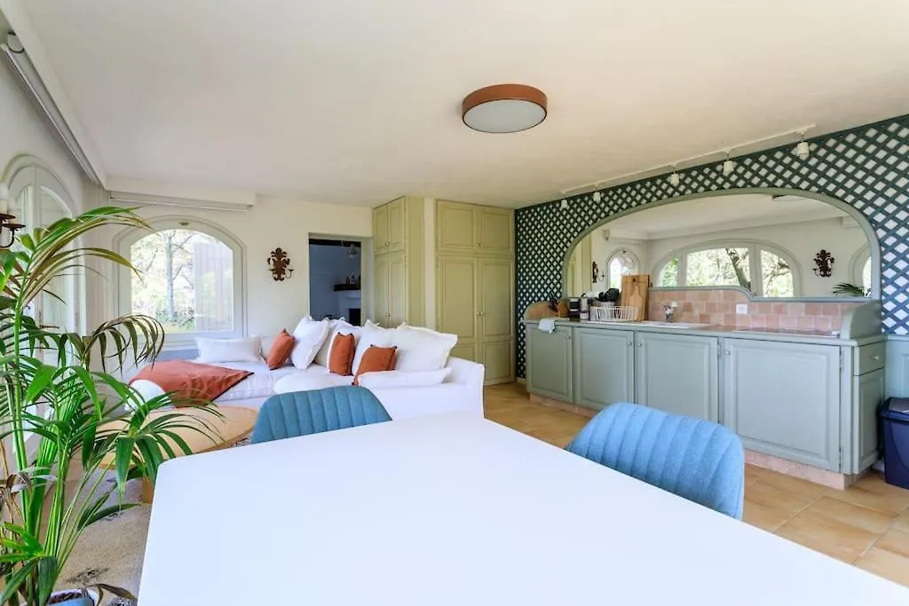 Villa With Separate Guesthouse With Panoramic View Montauroux
